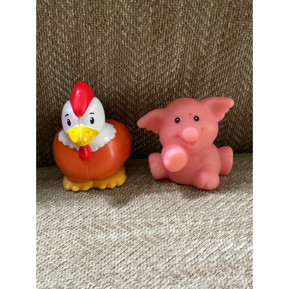 Fisher Price Little People Farm Animals Pig and Chicken Figures Lot of 2